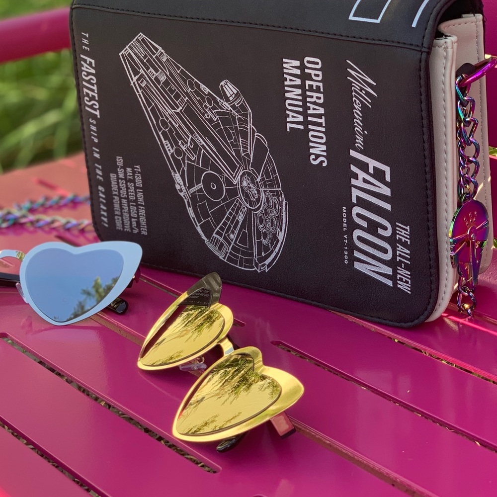 Cleo Heart Sunglasses (Gold tone) - Picture 3 of 5